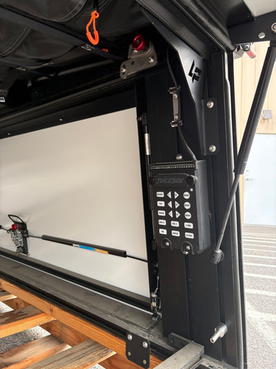 Used V1 — Nissan Titan or Toyota T100 6.5 ft Bed — feature view: Juicebox storage (passenger side)